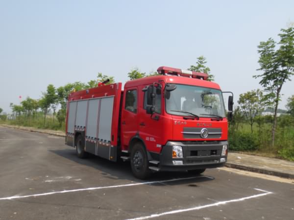 東風天錦6噸水罐消防車