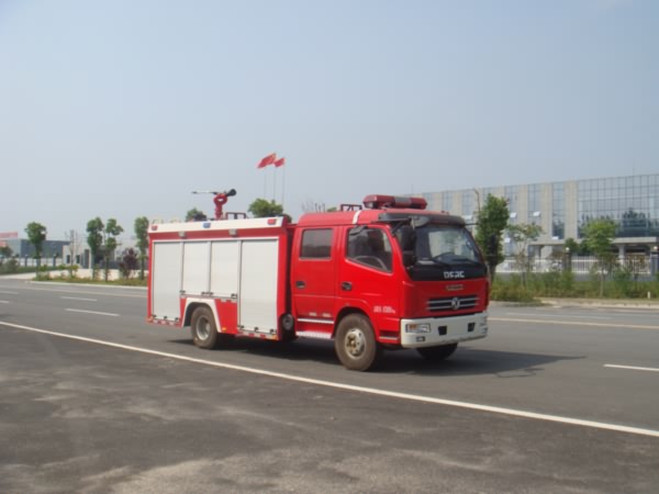 東風(fēng)3噸消防車.jpg