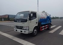 東風凱普特4方吸污車